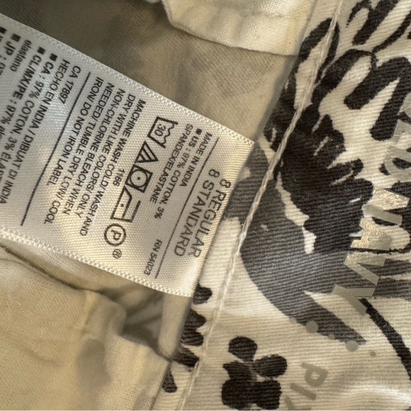 Women's Black and White Palm Print Shorts - Picture 6 of 6